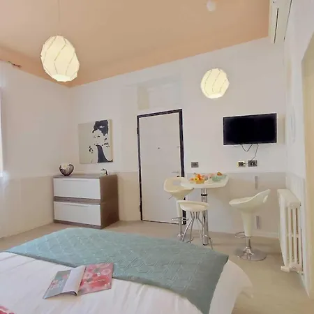 Balilla Centro Private Room&apartments Monolocale 2